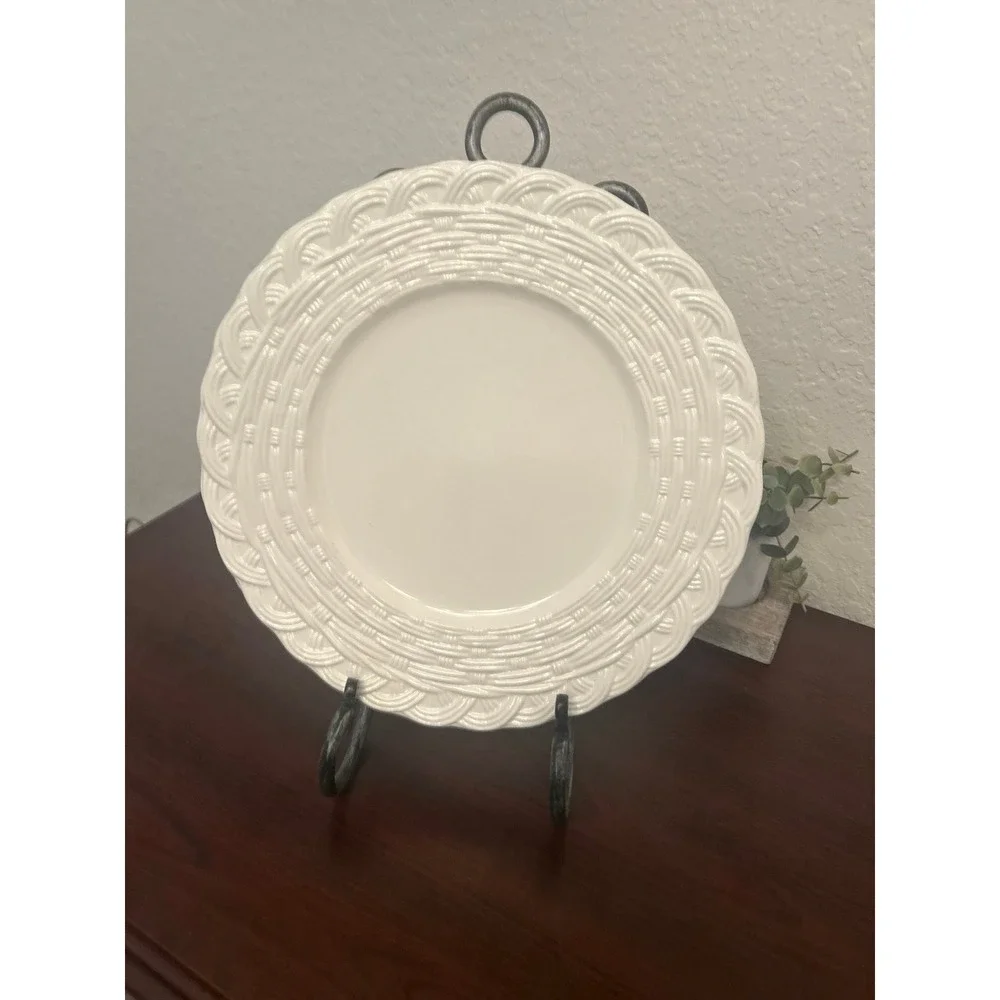 Mikasa Flower Basket White 12